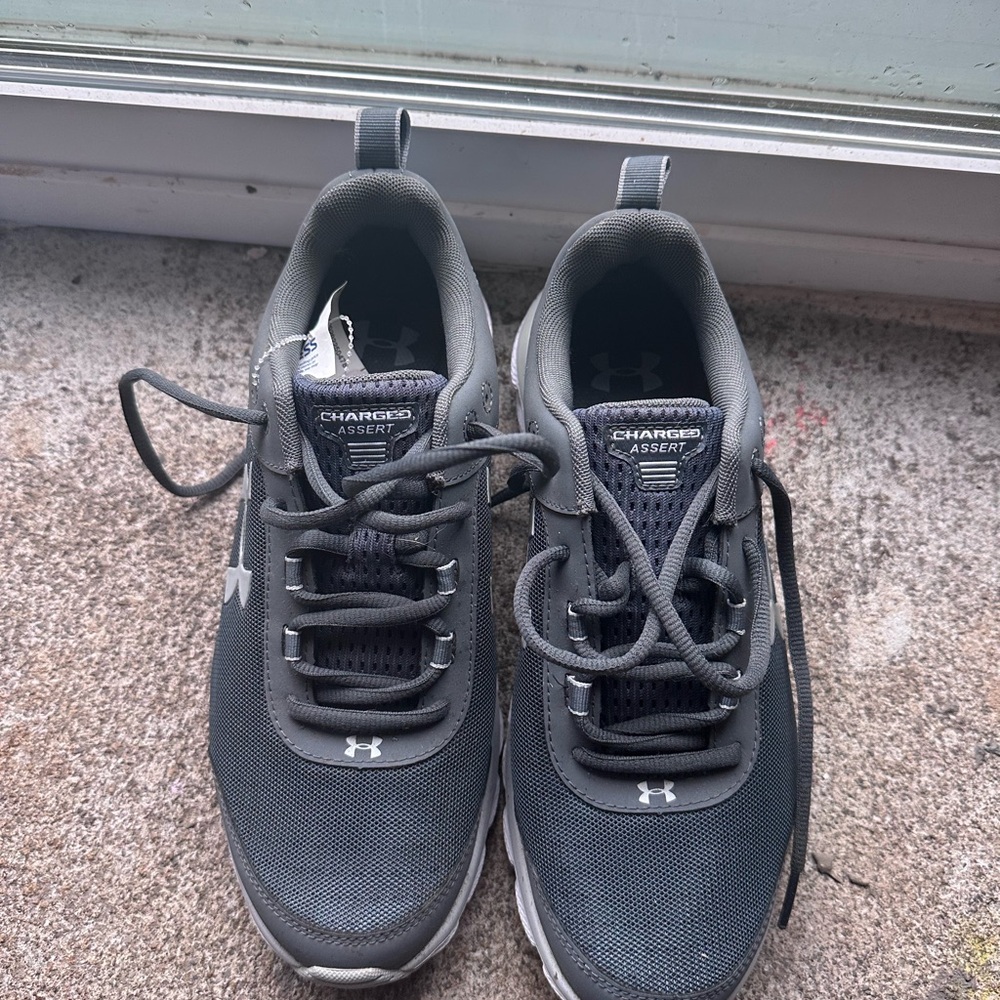 Women’s Gray Size 10 Under Armour Charged Assert. New, no box no tag.